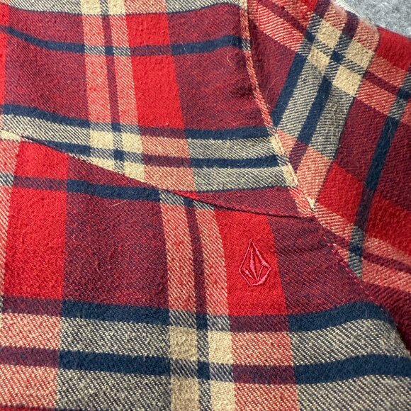 Volcom Quilt Lined Shirt / Jacket - Size Medium - Plaid Classic Fit - Picture 6 of 10